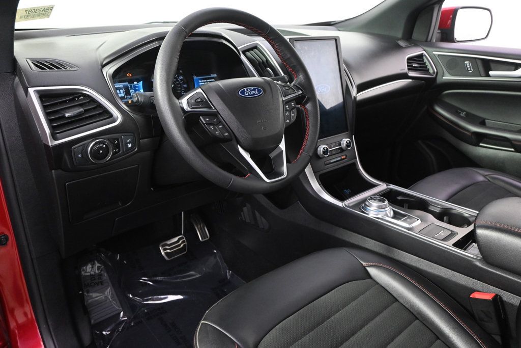 Used 2023 Ford Edge ST-Line AWD/4WD image 11