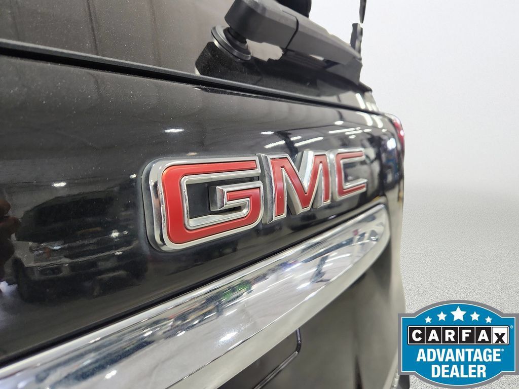 Used 2023 GMC Terrain SLT w/ Infotainment Package II AWD/4WD image 32