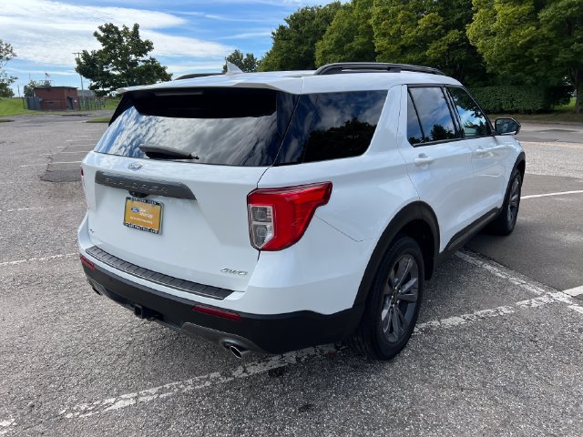 Certified 2023 Ford Explorer XLT w/ Equipment Group 202A AWD/4WD image 11