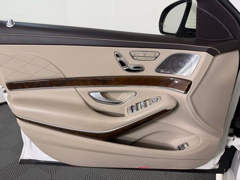 Used 2014 Mercedes-Benz S 550 Sedan image 21