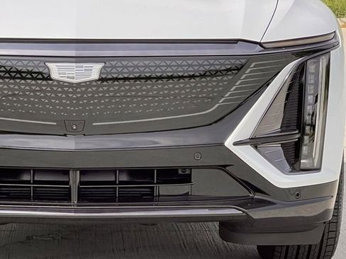 New 2026 Cadillac Lyriq Sport RWD image 8