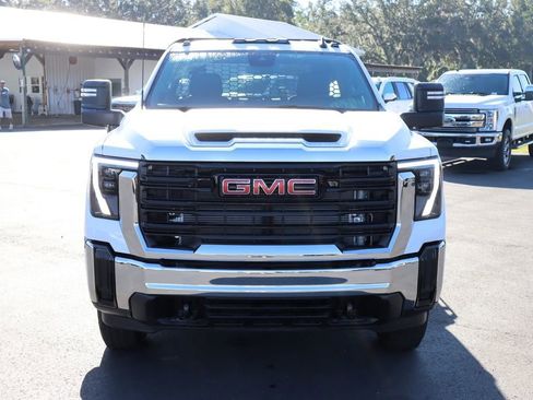 New 2025 GMC Sierra 3500 Pro w/ Convenience Package AWD/4WD image 3
