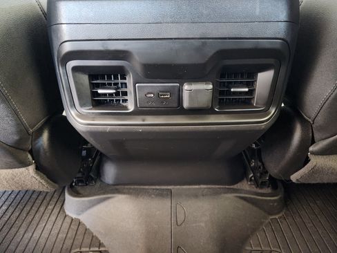 Used 2021 Chevrolet Silverado 1500 LT Trail Boss w/ Convenience Package II image 32