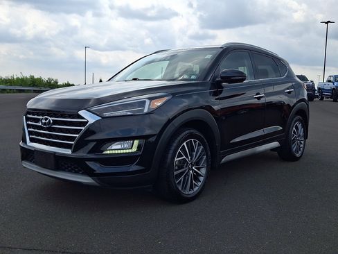 Used 2021 Hyundai Tucson Limited FWD image 3