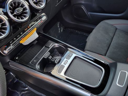 New 2025 Mercedes-Benz GLA 250 image 15