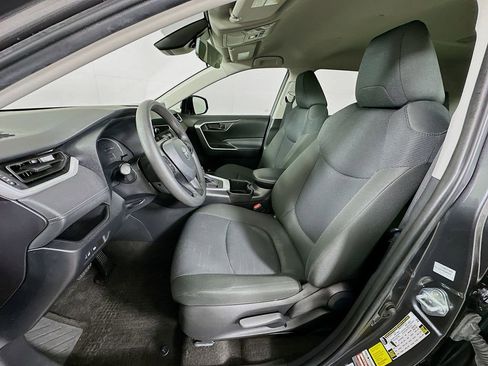 Used 2023 Toyota RAV4 LE image 21