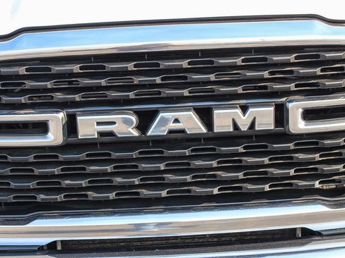 Used 2024 RAM 2500 Big Horn AWD/4WD image 5