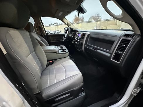 Used 2017 RAM 3500 Tradesman w/ Popular Equipment Group image 10