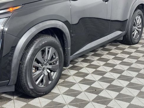 Used 2022 Nissan Pathfinder SV AWD/4WD image 13