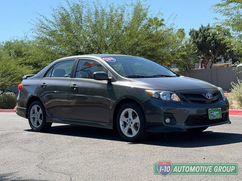 Used 2013 Toyota Corolla S FWD image 2