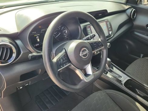 Certified 2023 Nissan Kicks SV FWD image 18