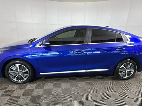 Used 2022 Hyundai Ioniq SEL FWD image 5