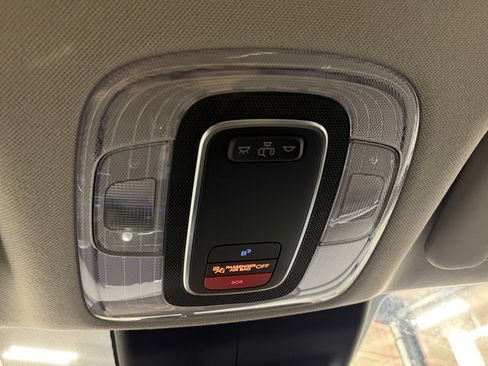 Used 2024 Hyundai Elantra SEL FWD image 16
