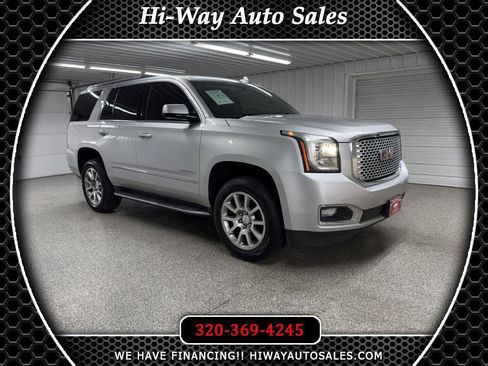 Used 2017 GMC Yukon Denali AWD/4WD image 1