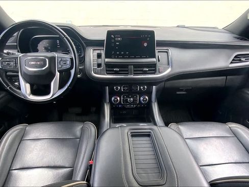 Used 2023 GMC Yukon SLT AWD/4WD image 10