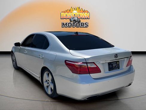 Used 2012 Lexus LS 460 L w/ Luxury Pkg RWD image 3