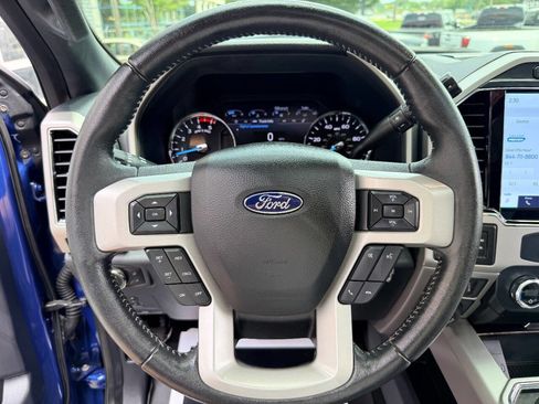 Used 2022 Ford F350 Lariat w/ Black Appearance Package AWD/4WD image 25