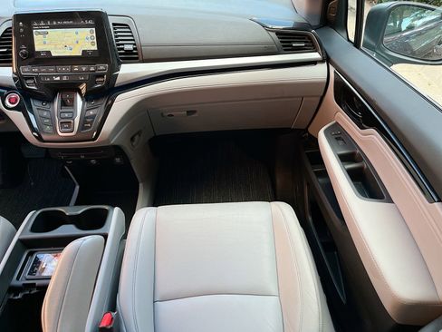 Used 2023 Honda Odyssey Touring image 24