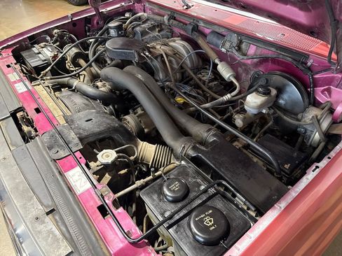 Used 1992 Ford F150 4x4 Regular Cab image 43