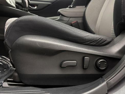 Used 2022 Subaru Outback Premium image 14