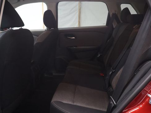 Used 2023 Nissan Rogue SV AWD/4WD image 14