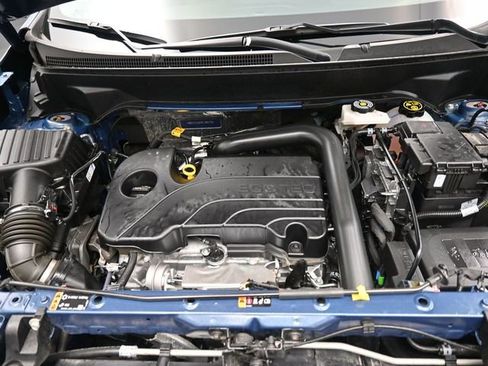 Used 2024 Chevrolet Equinox LT w/ LPO, Floor Liner Package image 32