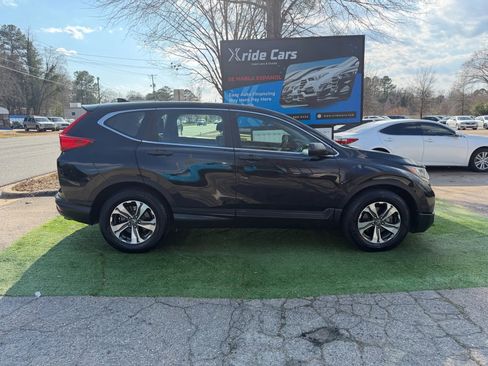 Used 2019 Honda CR-V LX image 3