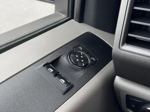 Used 2019 Ford F250 XL w/ Power Equipment Group image 23