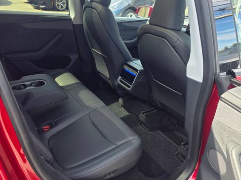 Used 2026 Tesla Model Y AWD image 14