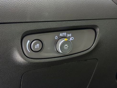 Used 2024 Buick Encore GX Preferred w/ Comfort Package image 11