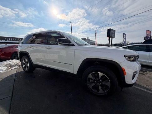 Used 2022 Jeep Grand Cherokee Limited 4xe w/ Luxury Tech Group II image 20