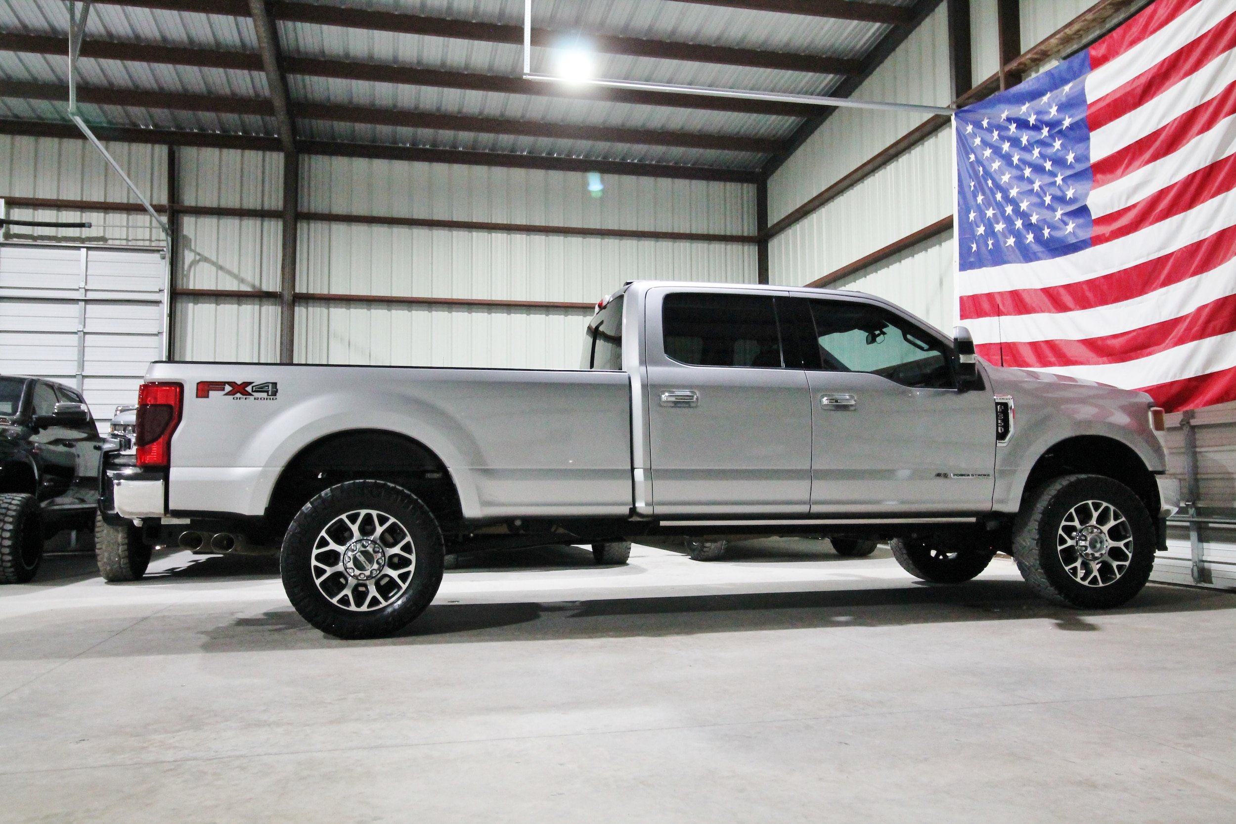 Used 2021 Ford F350 Lariat w/ Lariat Ultimate Package AWD/4WD image 13