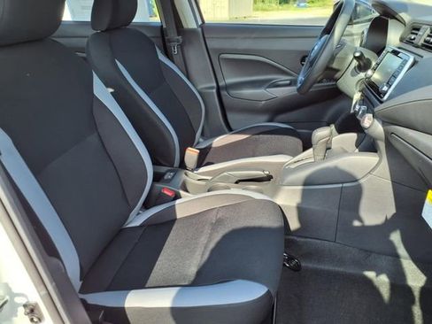 Certified 2025 Nissan Versa S w/ Trunk Package image 17