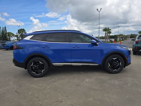 New 2026 Kia Sportage EX FWD image 8