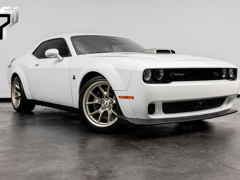 Used 2023 Dodge Challenger R/T Scat Pack RWD image 1