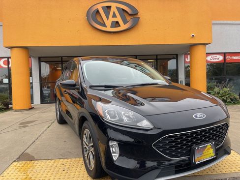 Used 2022 Ford Escape SEL w/ Technology Package image 1