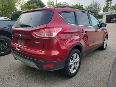 Used 2016 Ford Escape SE w/ Equipment Group 201A AWD/4WD image 3
