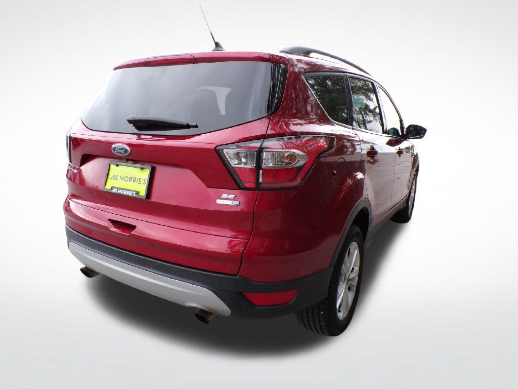 Used 2018 Ford Escape SE w/ SE Sync 3 Package AWD/4WD image 6