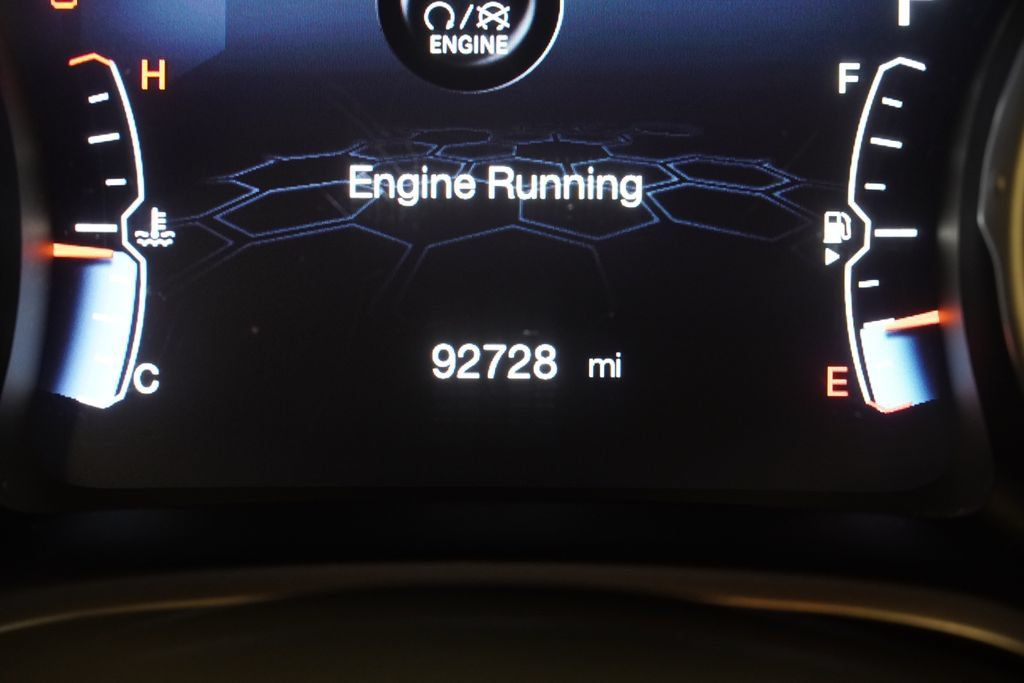 Used 2018 Jeep Compass Latitude w/ Popular Equipment Group AWD/4WD image 4