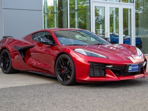 Used 2025 Chevrolet Corvette Z06 w/ Stealth Interior Trim Package image 3