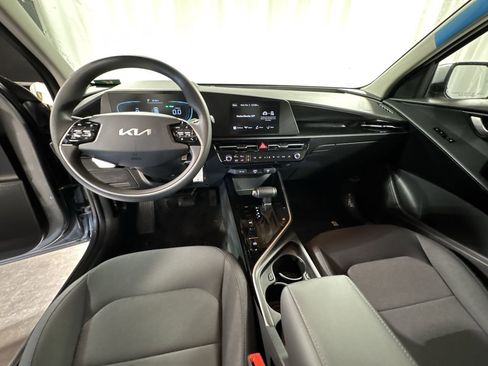 New 2026 Kia Niro LX image 12