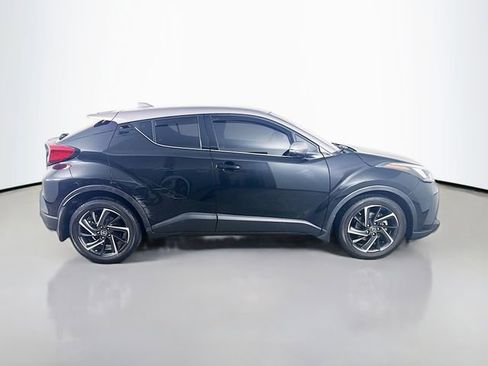 Used 2021 Toyota C-HR Limited FWD image 5