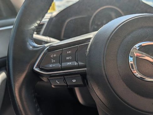Used 2017 MAZDA MAZDA3 Touring FWD image 19