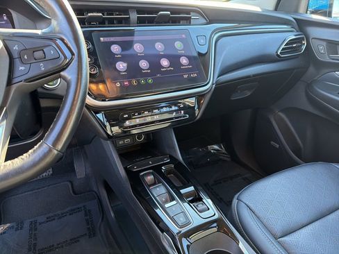 Used 2022 Chevrolet Bolt EUV Premier w/ Sun & Sound Package image 19
