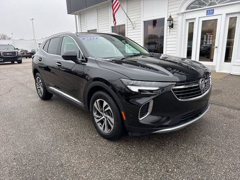 Used 2023 Buick Envision Essence image 3