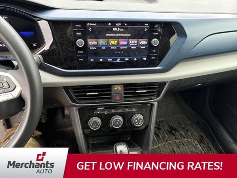 Used 2023 Volkswagen Taos SE w/ Panoramic Sunroof Package AWD/4WD image 10