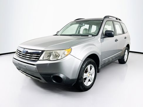 Used 2010 Subaru Forester 2.5X image 3