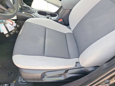 Used 2026 Toyota Corolla LE FWD image 16