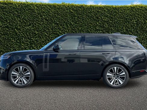 Used 2024 Land Rover Range Rover Autobiography AWD/4WD image 7