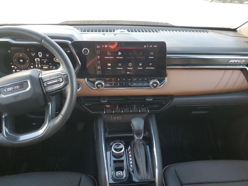 Used 2025 GMC Canyon AT4 w/ Technology Plus Package image 10